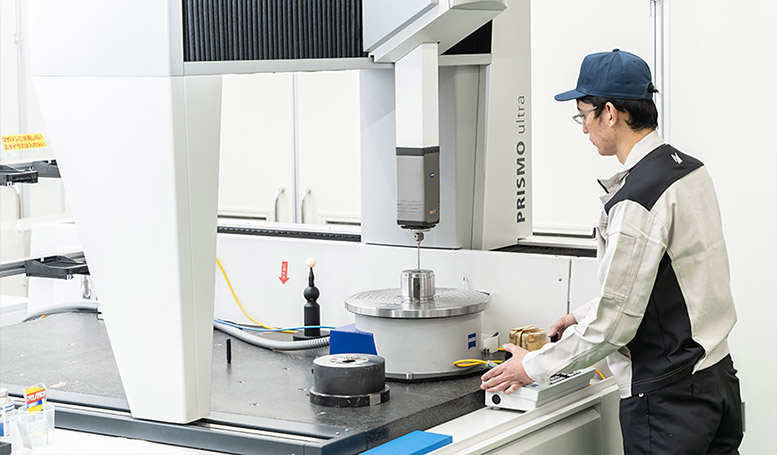 ZEISSやLEITZといった世界最高峰の三次元測定機